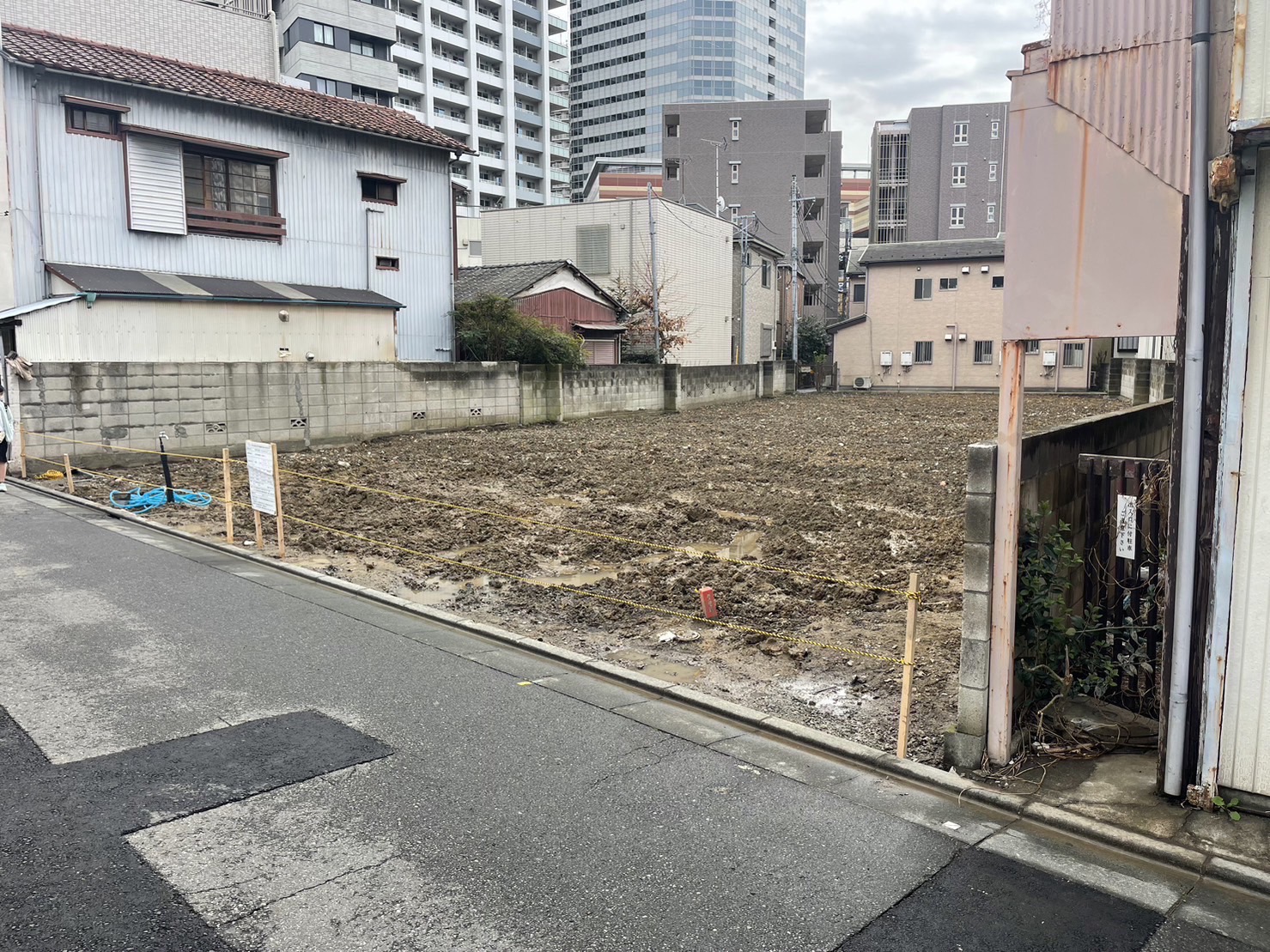 川崎市幸区鹿島田の解体工事の画像
