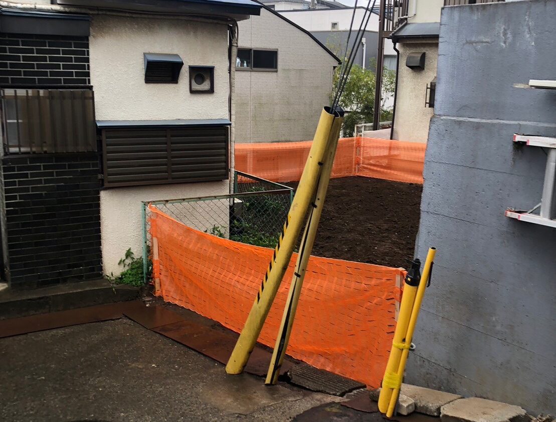 朝霞市根岸台の解体工事の画像