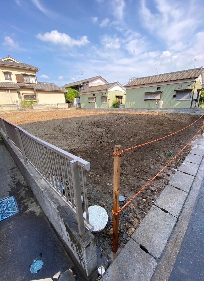 越谷市蒲生西の解体工事の画像