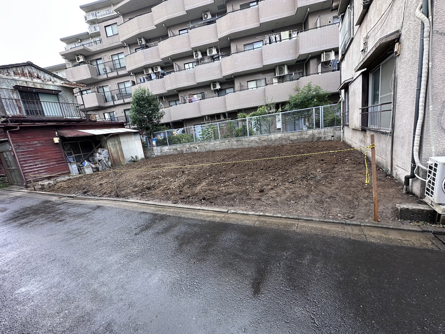 足立区中央本町の解体工事の画像