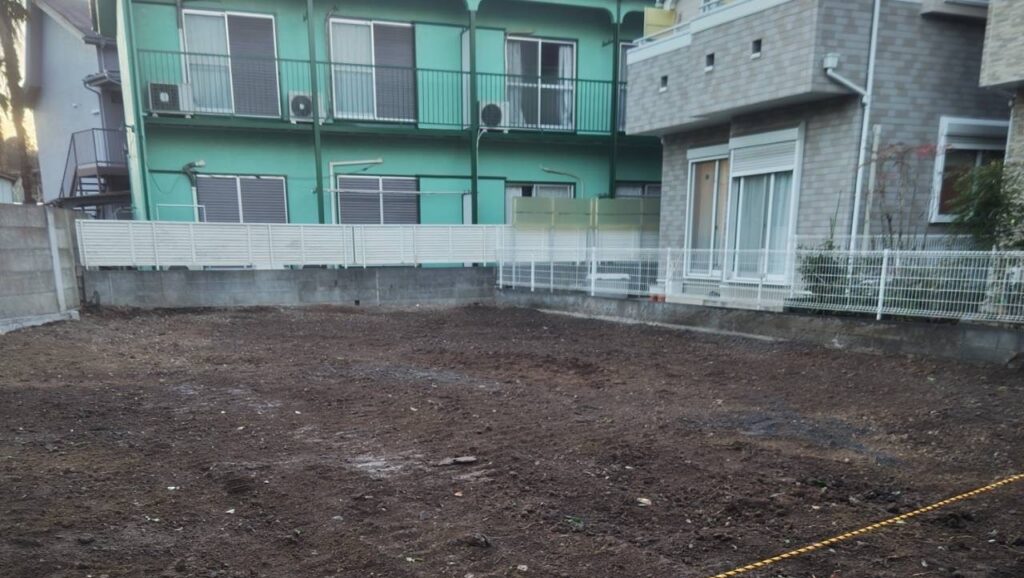 多摩市一ノ宮の解体工事