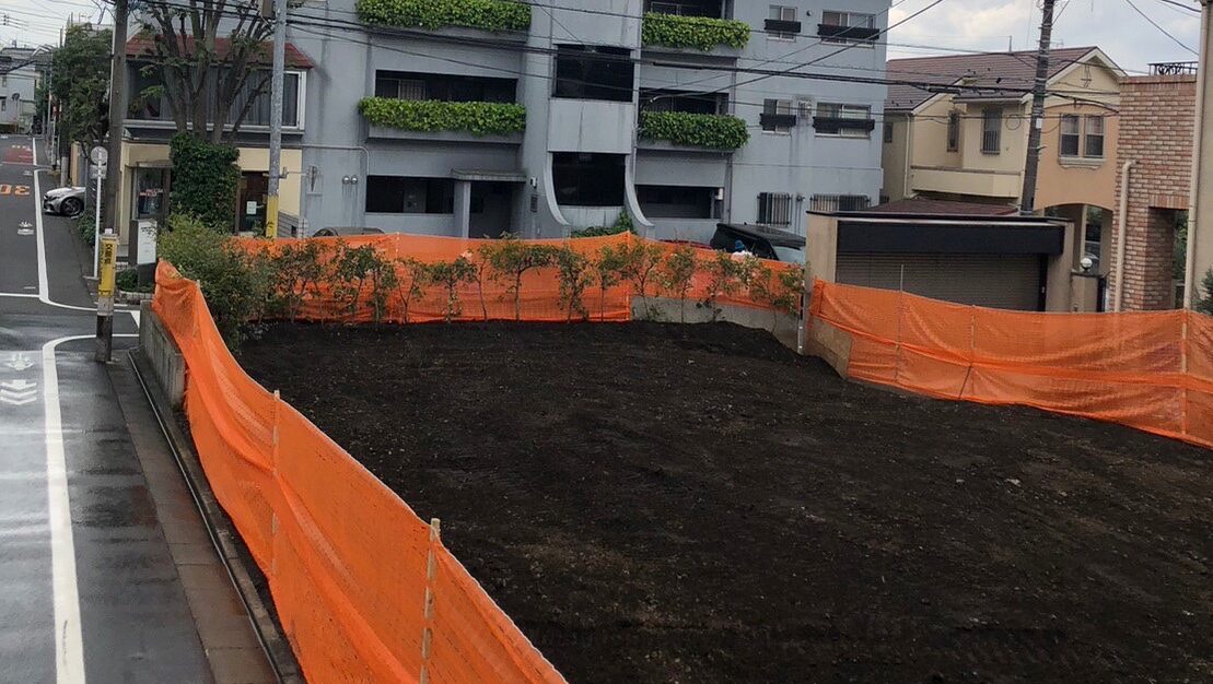 目黒区平町の解体工事の画像