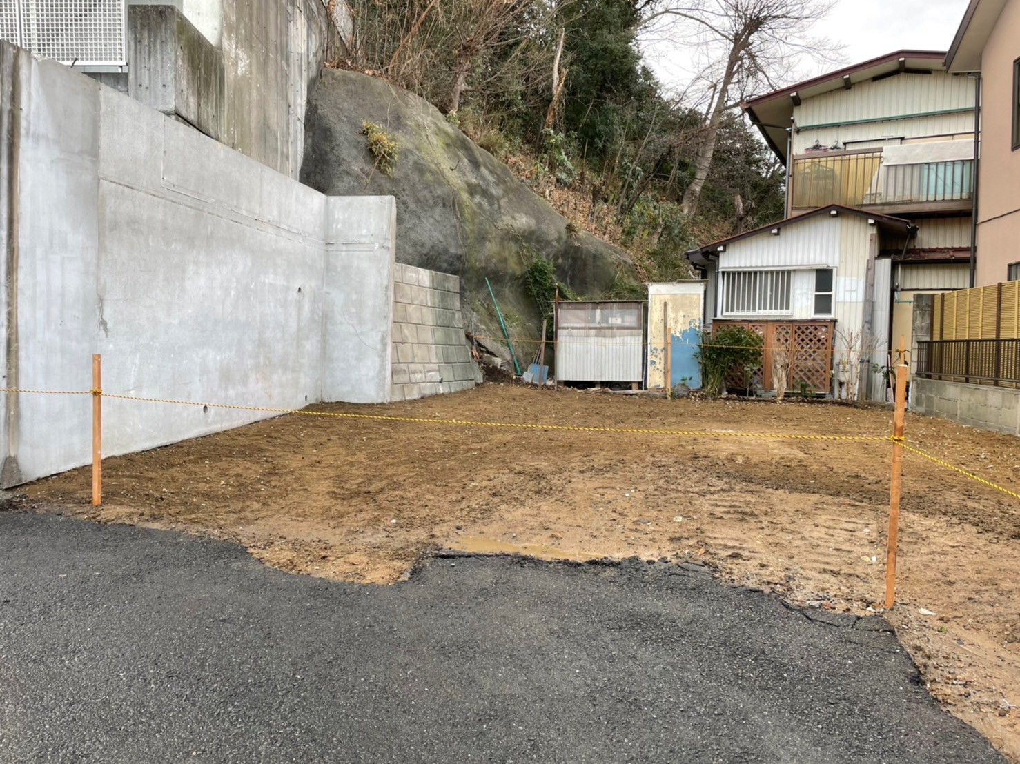 横浜市保土ヶ谷区岩崎町の解体工事の画像
