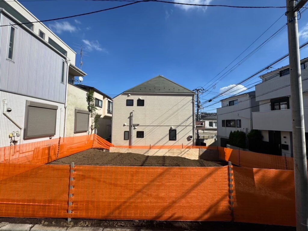 目黒区五本木の解体工事