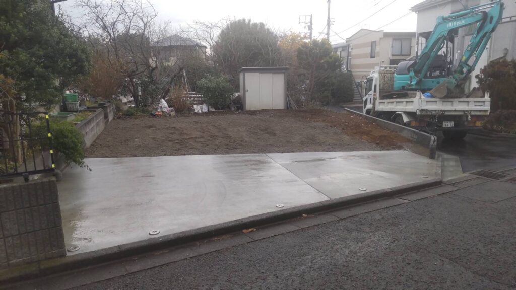 稲城市百村の解体工事