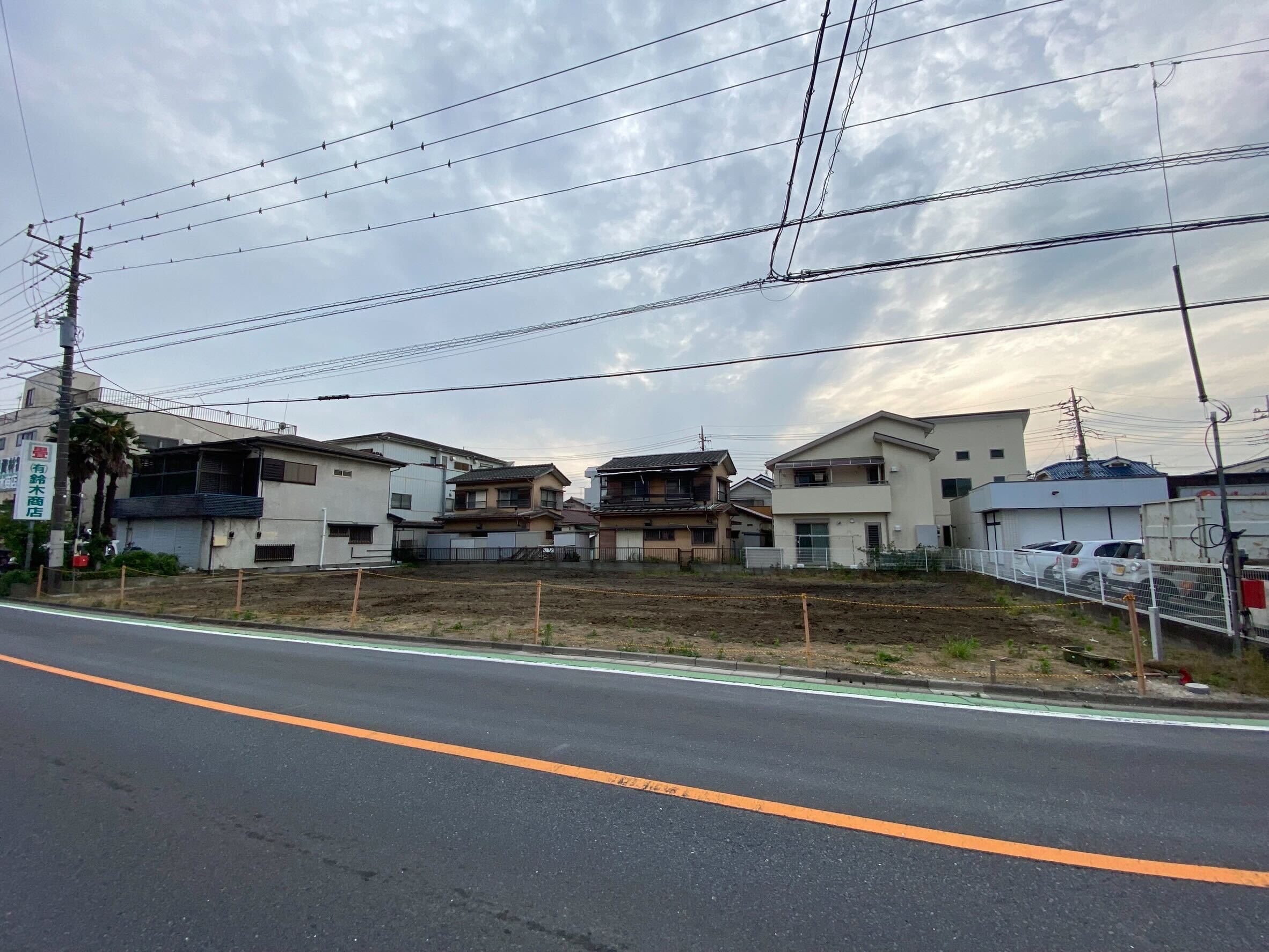 三郷市早稲田の解体工事の画像