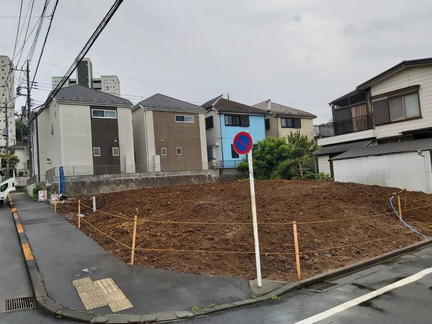 多摩市愛宕の解体工事の画像