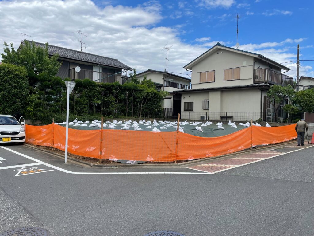 府中市小柳町の解体工事