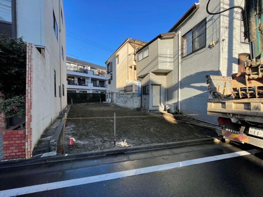 江戸川区本一色の解体工事