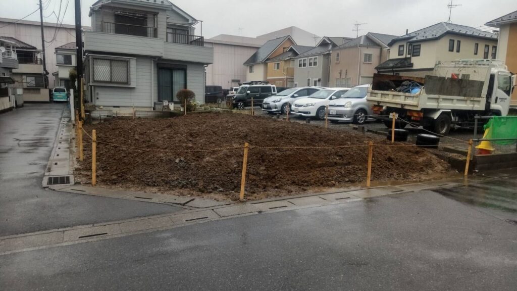 越谷市上間久里の解体工事
