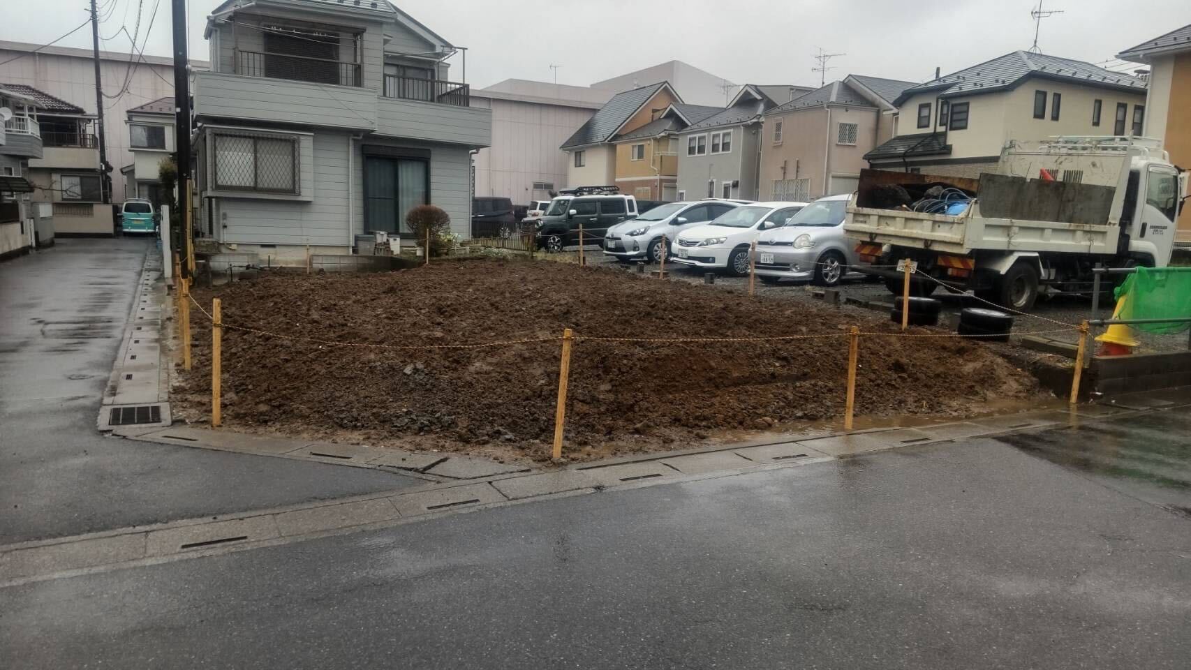 越谷市上間久里の解体工事の画像