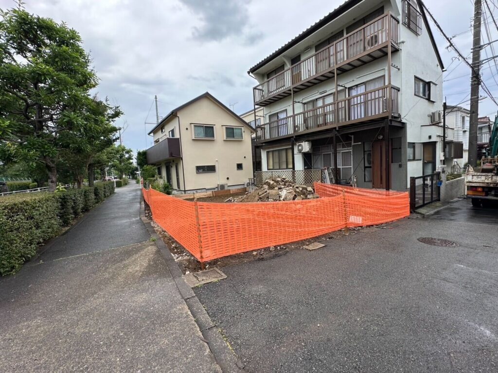調布市染地の解体工事