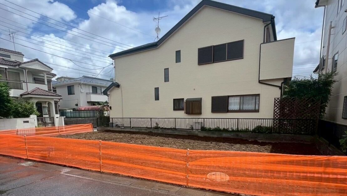 越谷市下間久里の解体工事の画像