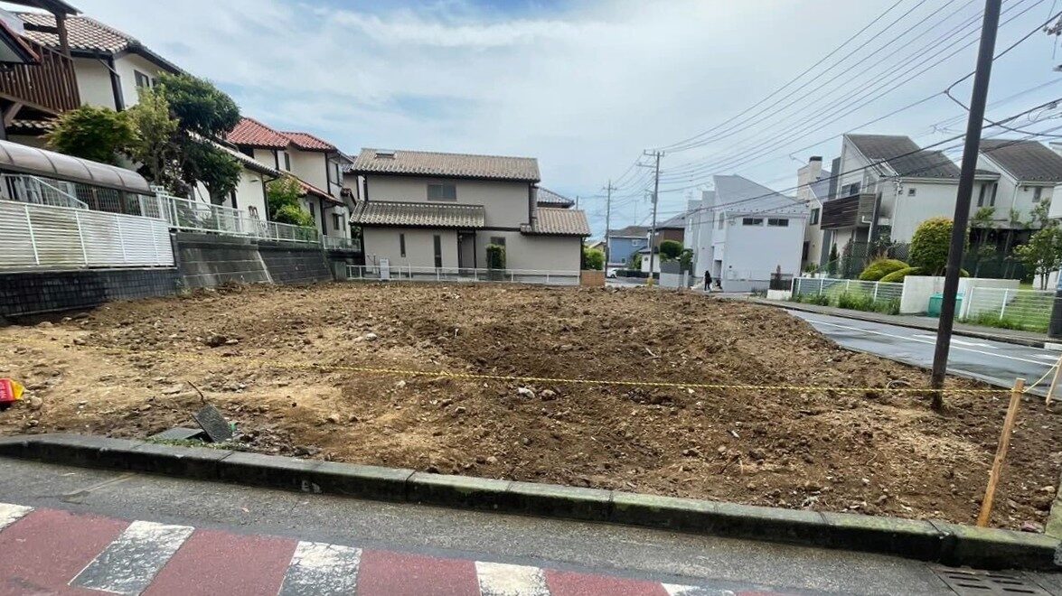 横浜市青葉区桂台の解体工事の画像