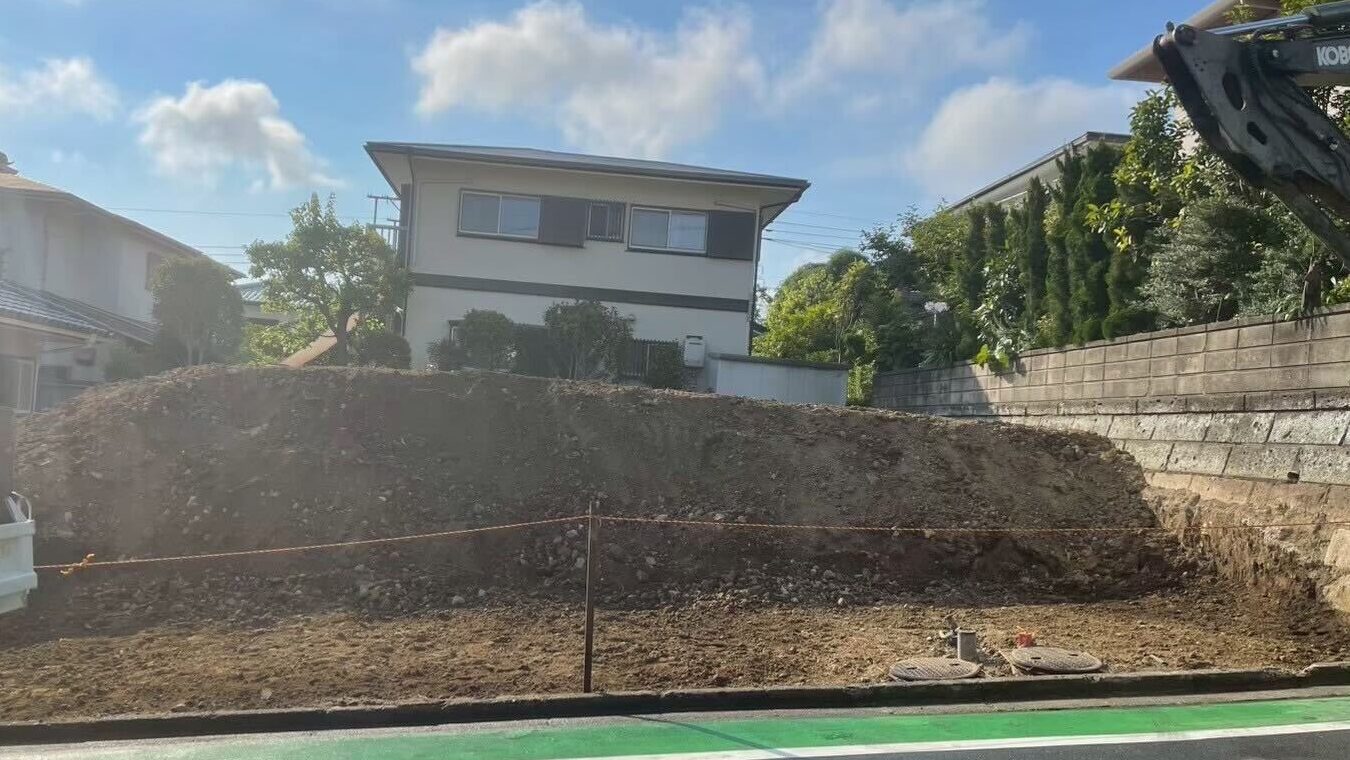 横浜市港南区日野南の解体工事の画像