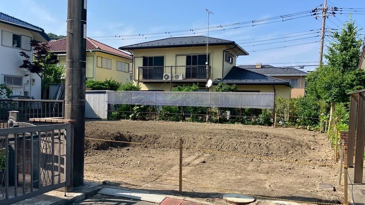 横浜市金沢区釜利谷西の解体工事の画像