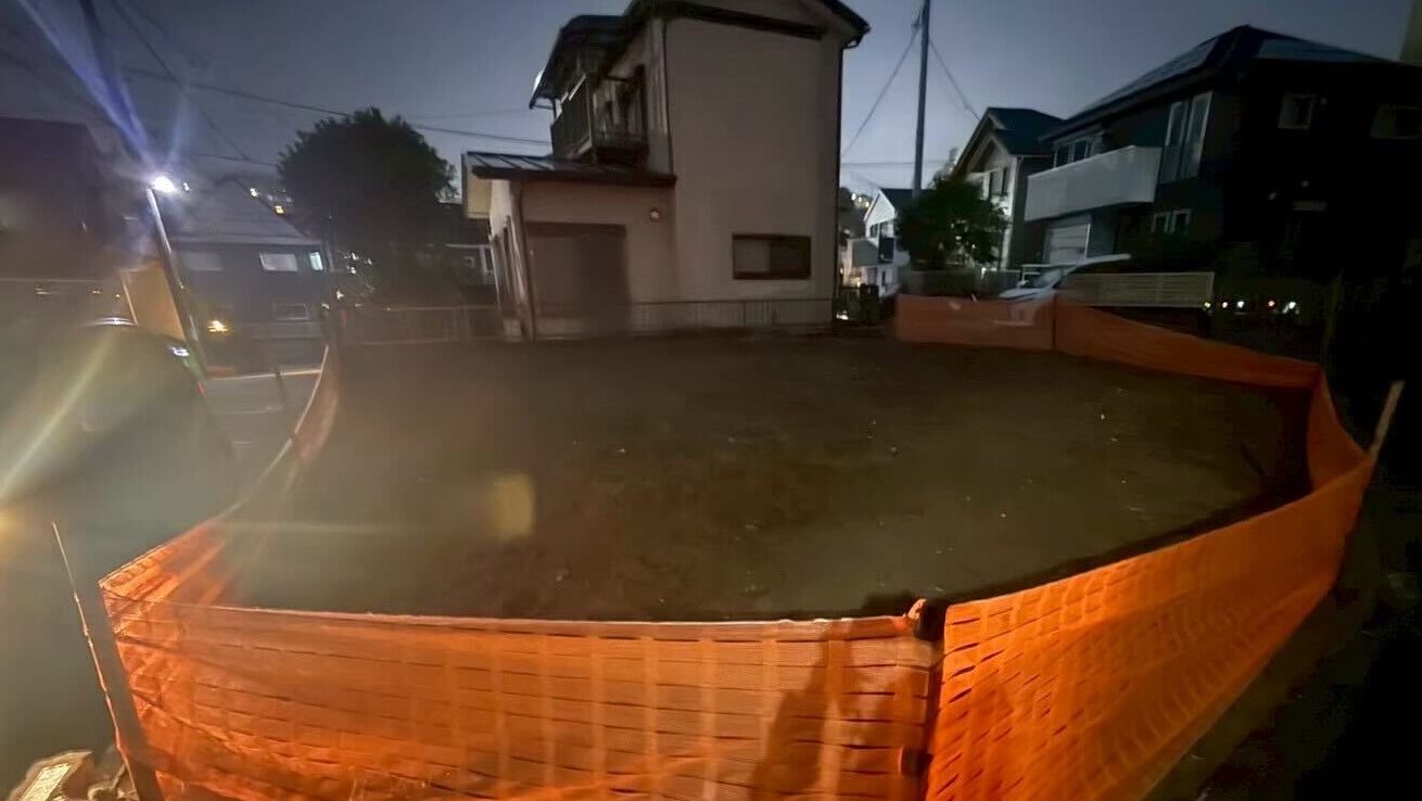 横浜市戸塚区戸塚町の解体工事の画像