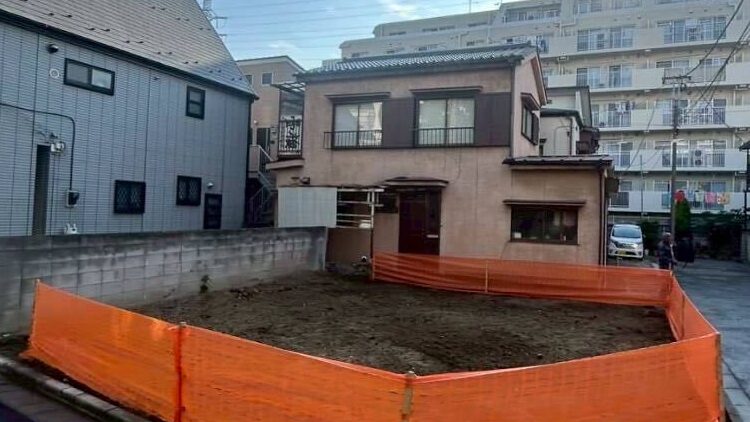 足立区江北の解体工事の画像
