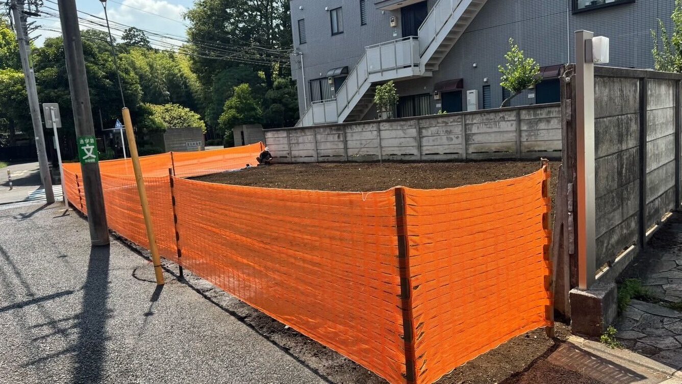 世田谷区粕谷の解体工事の画像