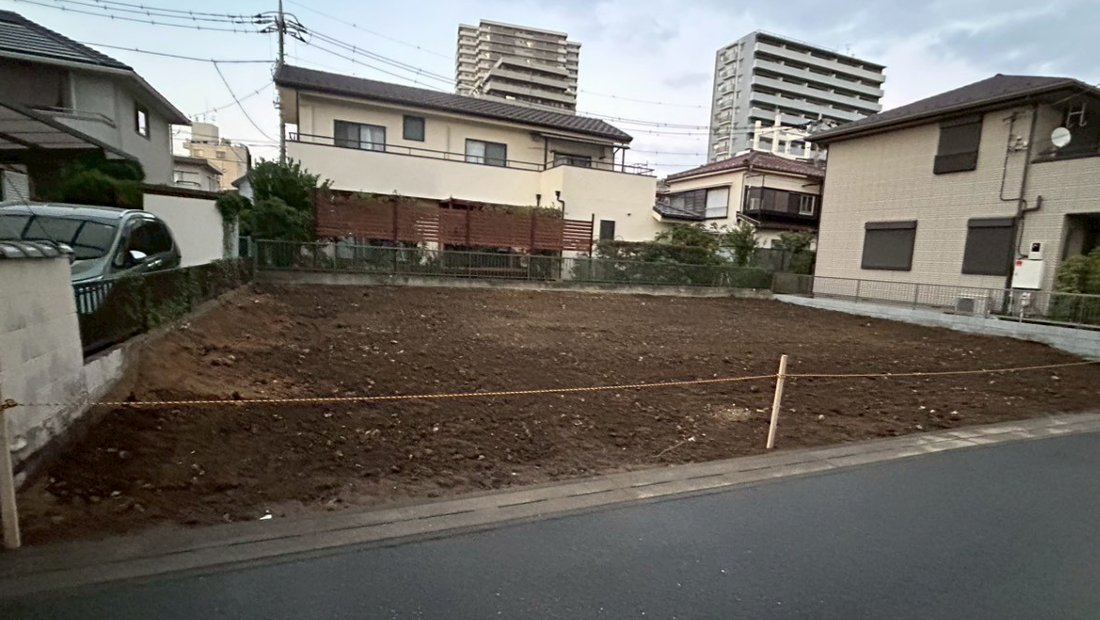 草加市谷塚の解体工事の画像