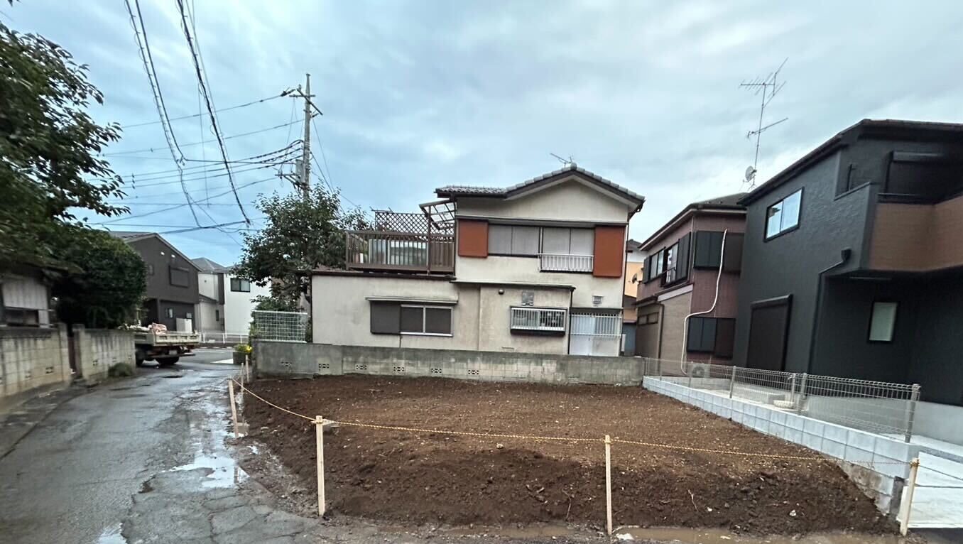 朝霞市根岸台の解体工事の画像