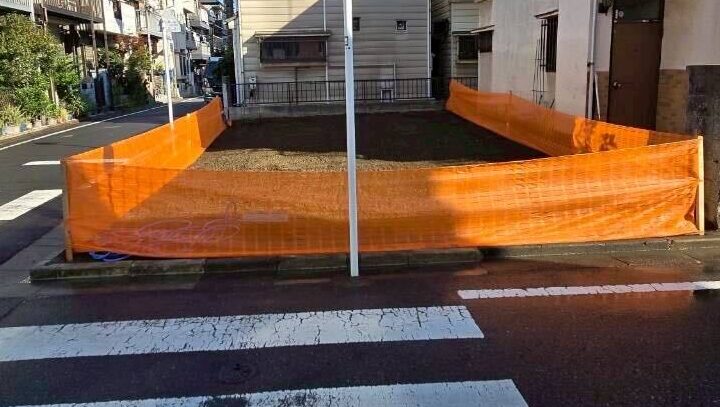 大田区東糀谷の解体工事の画像