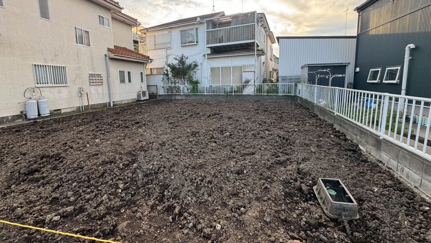 茅ヶ崎市赤羽根の解体工事の画像