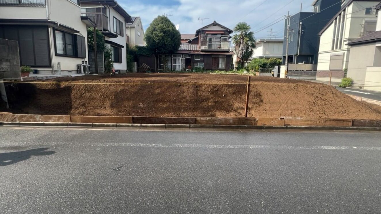 国立市中の解体工事の画像