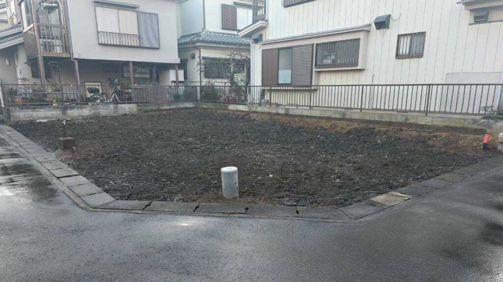 三郷市谷中の解体工事