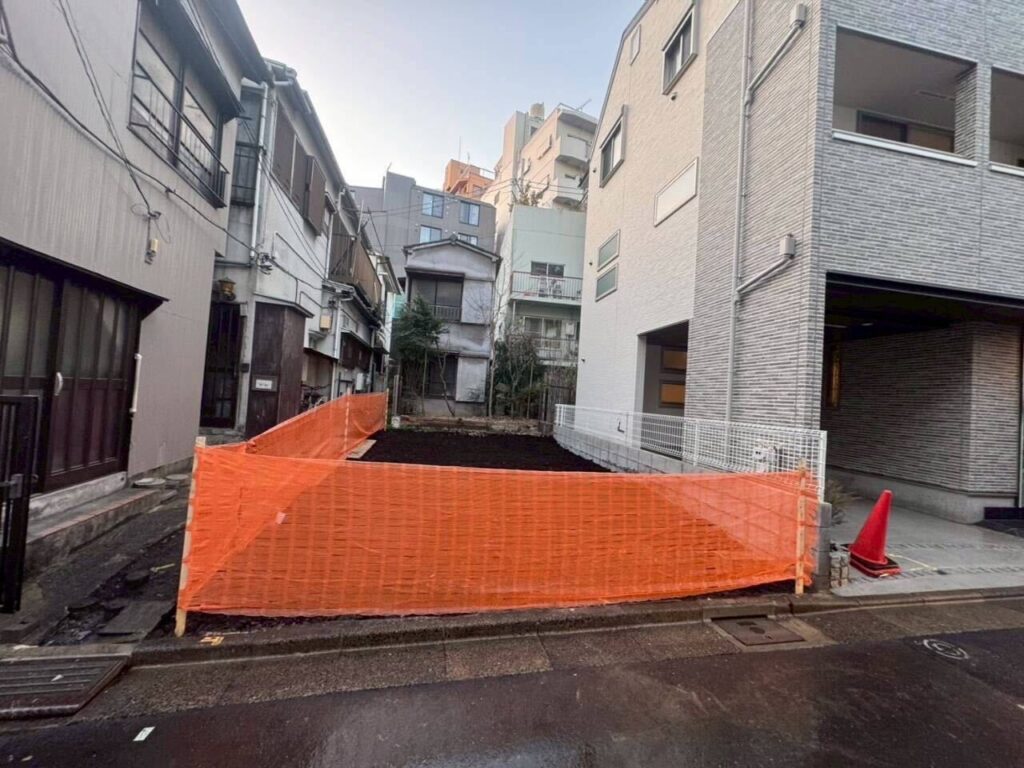 目黒区大橋の解体工事