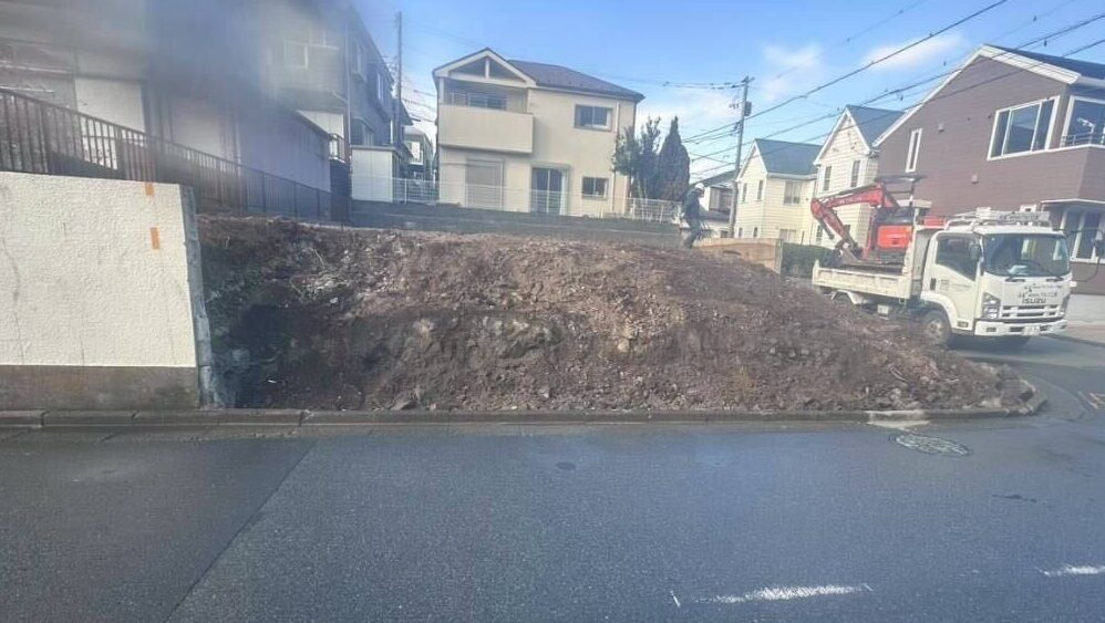 三浦郡葉山町長柄の解体工事の画像