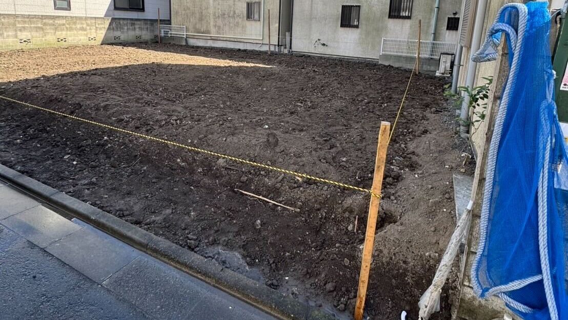 足立区本木南町の解体工事の画像