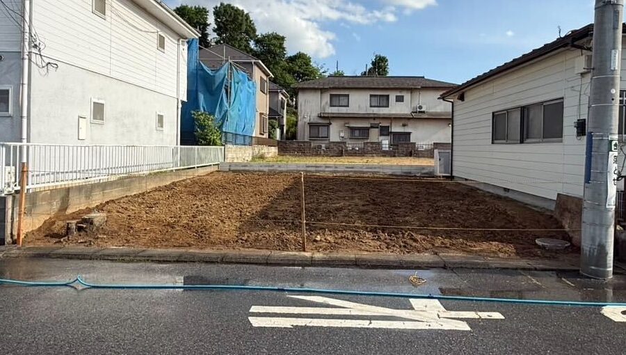 流山市三輪野山の解体工事の画像