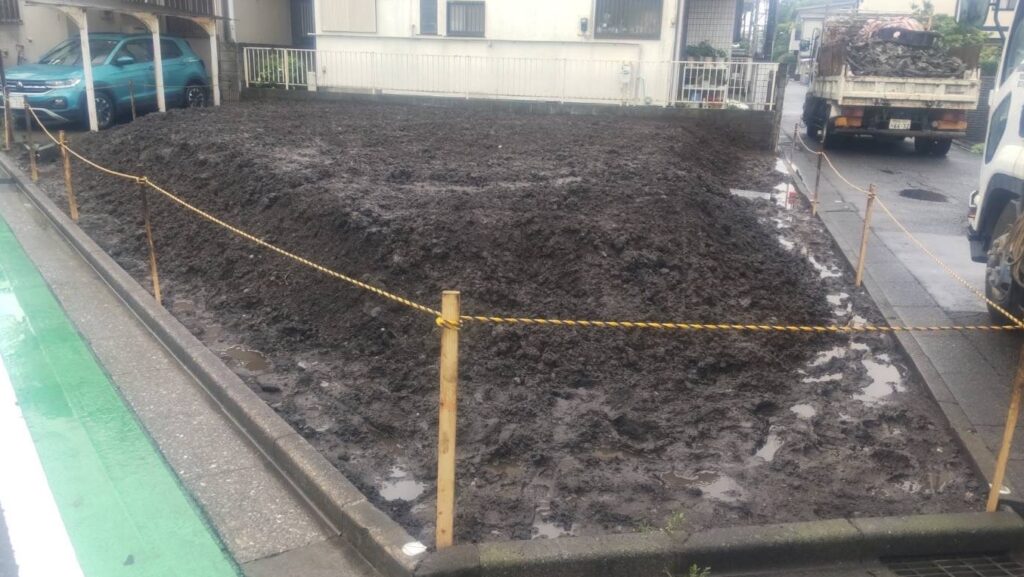 調布市八雲台の解体工事