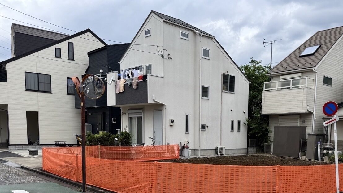 三鷹市深大寺の解体工事の画像