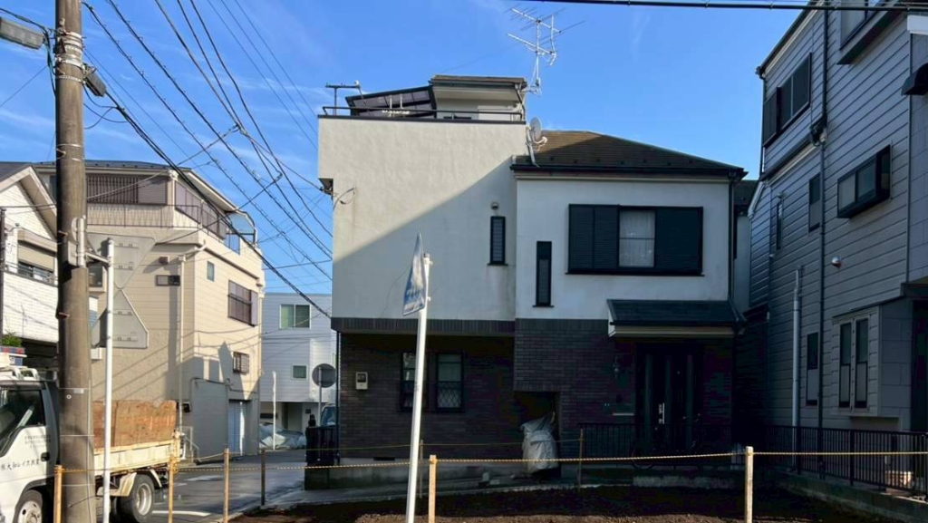 横浜市西区東久保町の解体工事