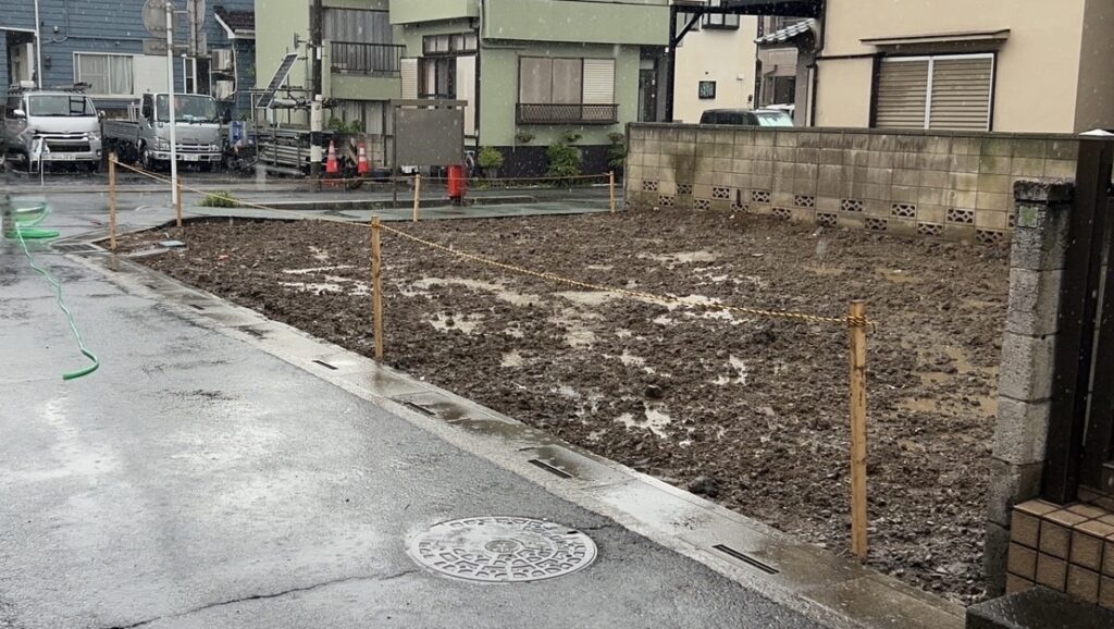草加市草加の解体工事