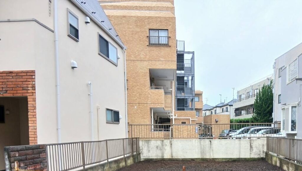調布市下石原の解体工事