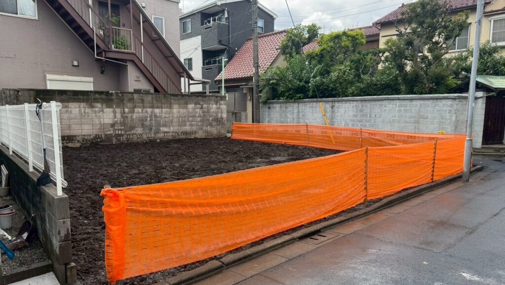 荒川区東日暮里の解体工事
