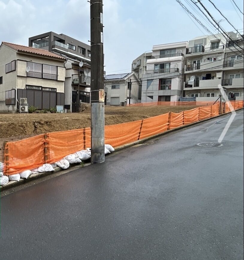 横浜市西区伊勢町の解体工事の画像