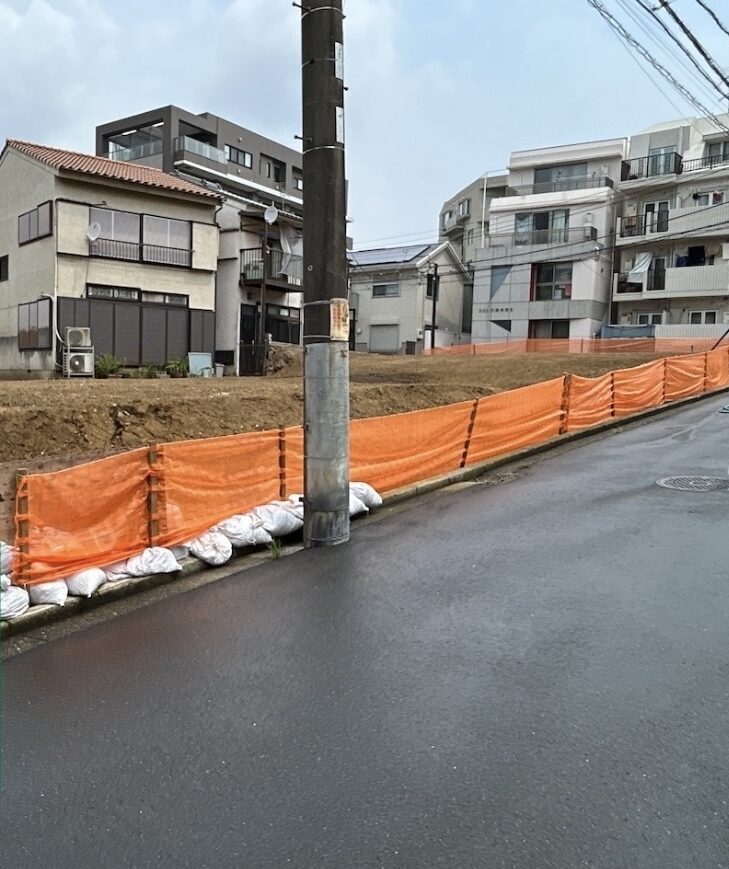 横浜市西区伊勢町の解体工事の画像