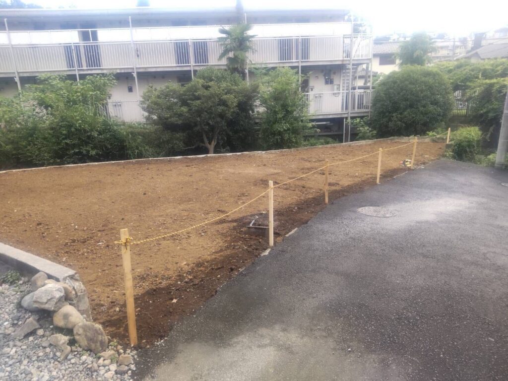 多摩市連光寺の解体工事